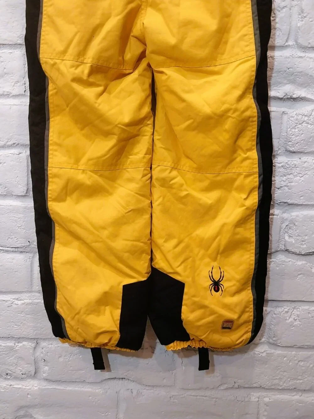 Kids Youth Spyder Snowsuit Yellow Black Size 7 Growing Size One Piece Coveralls.